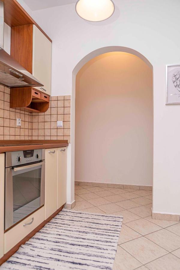 Castle View Apartment With Free Parking 브라티슬라바 외부 사진