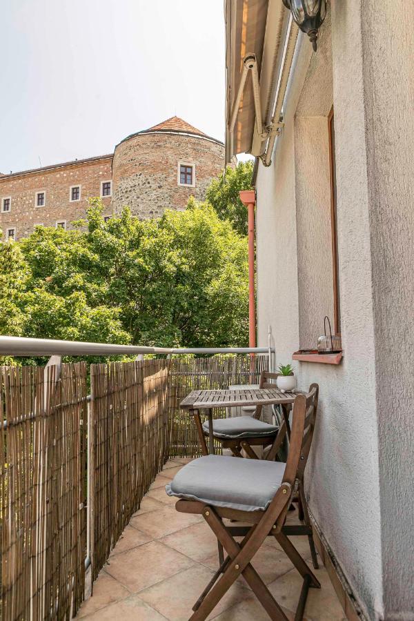 Castle View Apartment With Free Parking 브라티슬라바 외부 사진