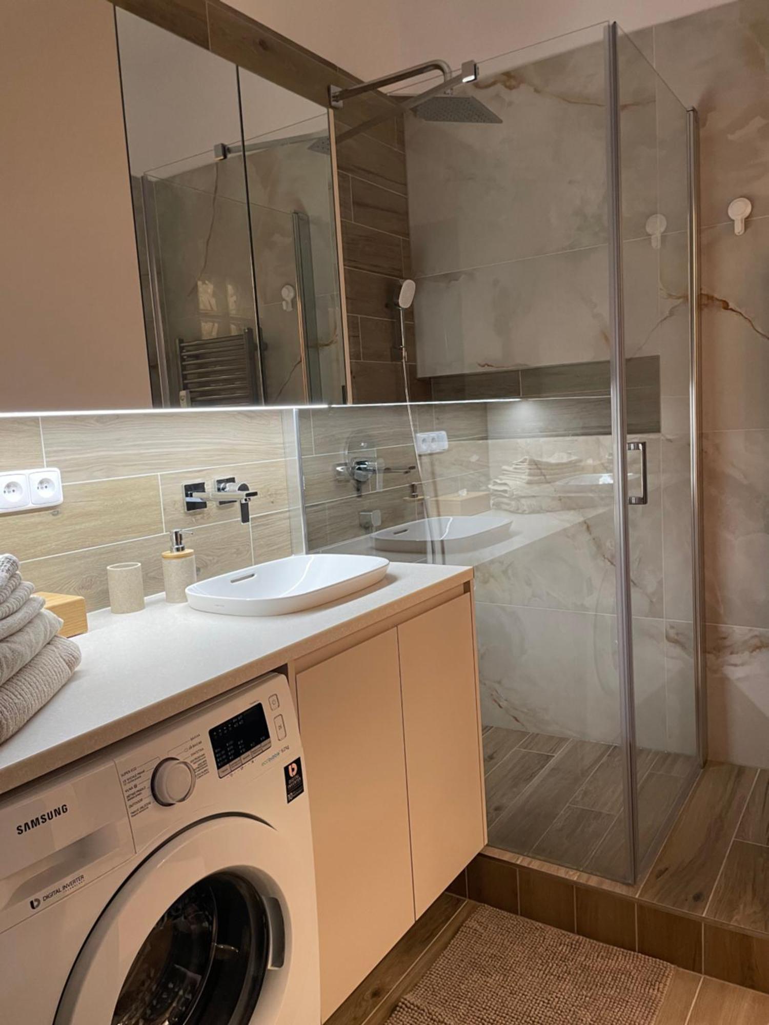 Castle View Apartment With Free Parking 브라티슬라바 외부 사진